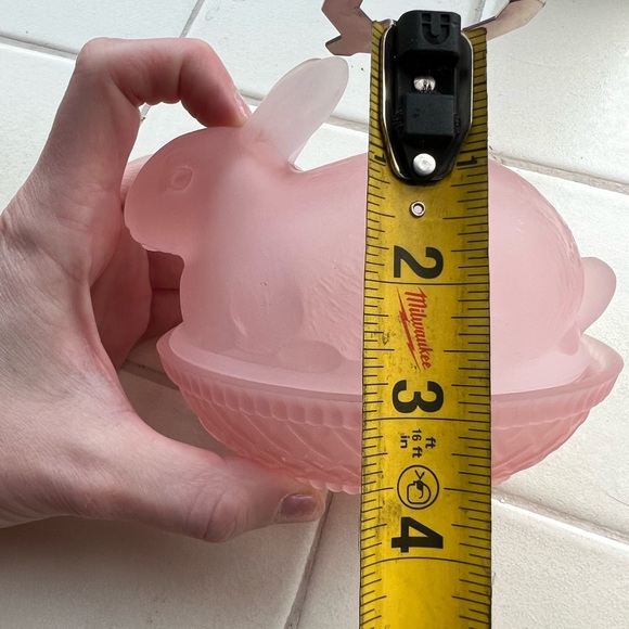 Vintage Pink Glass Bunny Accent candy dish - Picture 7 of 9